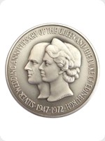 1972
Silver
Queen Elizabeth II And Prince Philip Silver Wedding Anniversary
