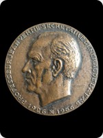 1956
Bronze
Professor Jean Verne Medal
